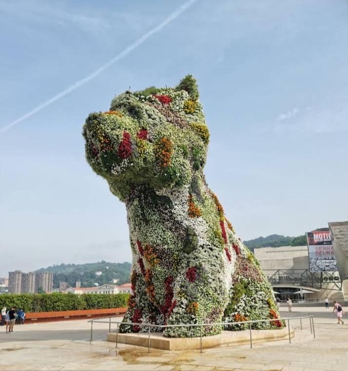 A 5 Minutos Andando Del Casco Viejo, Ayuntamiento, Plaza Circular Y Gran Via De Bilbao Y Proximo A Las 2 Lineas De Metro Exterior foto