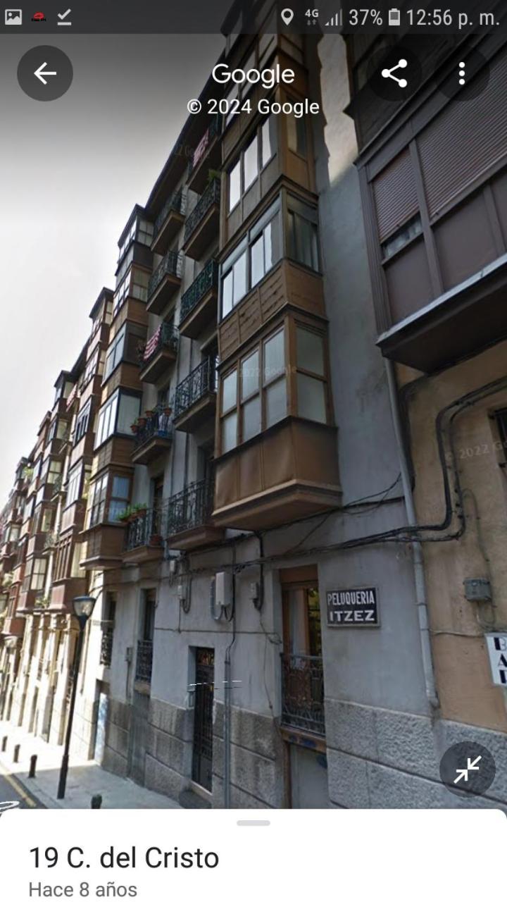 A 5 Minutos Andando Del Casco Viejo, Ayuntamiento, Plaza Circular Y Gran Via De Bilbao Y Proximo A Las 2 Lineas De Metro Exterior foto